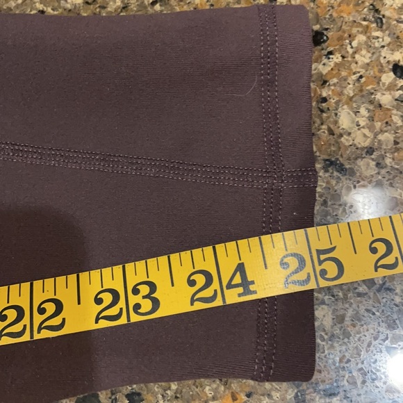 Fabletics Anywhere High-Waisted Pureluxe Plum Leggings Size Medium - Picture 4 of 14